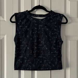 LegEnd Tight Fitting Yoga Top